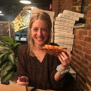 Meet your Posher, Elizabeth